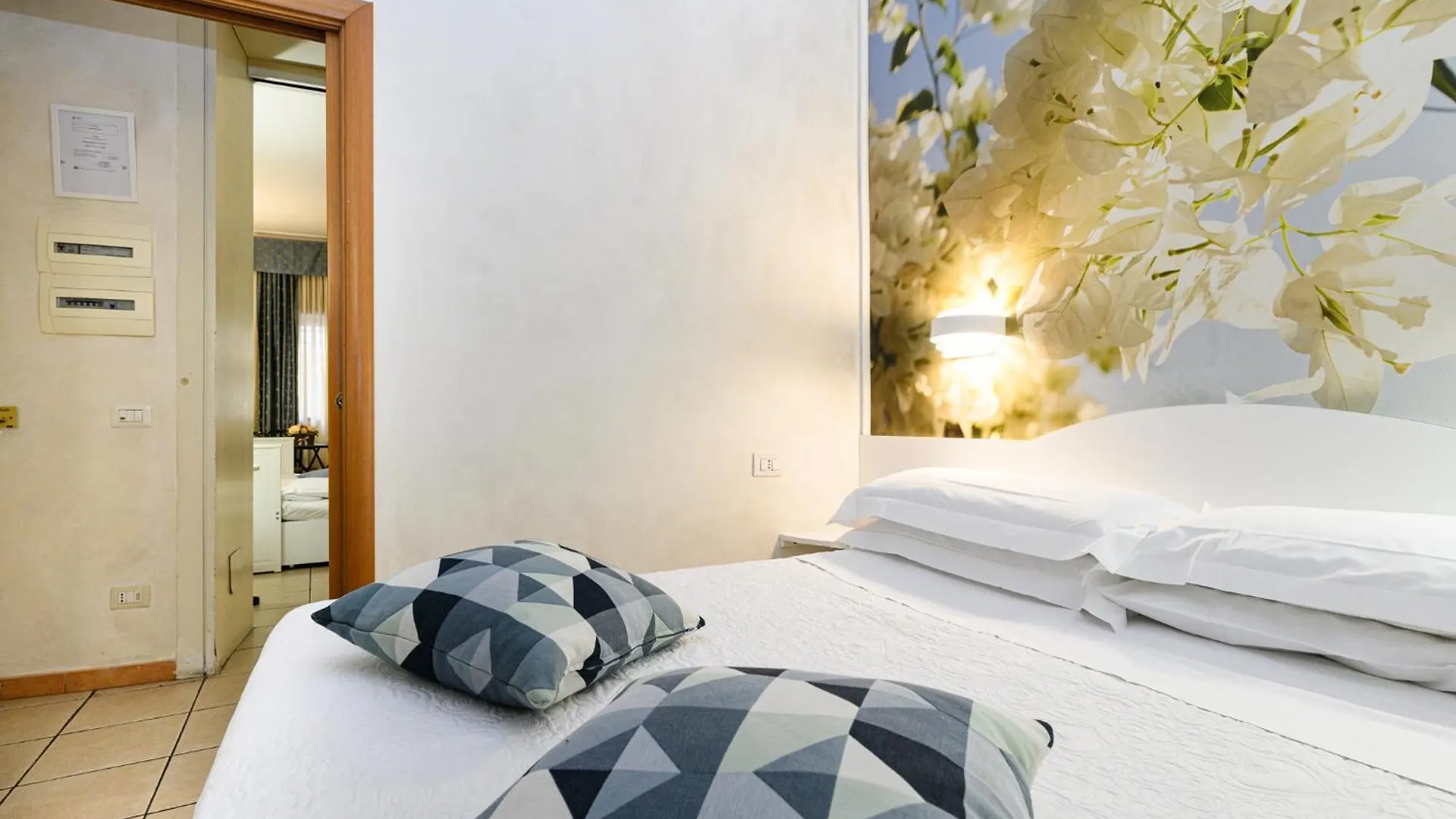 Apartment Julia Guesthouse Roma Italia