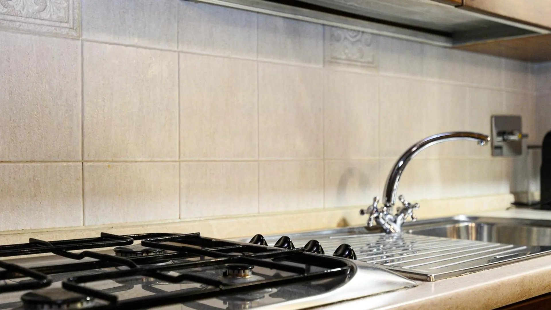 Apartment Julia Guesthouse Roma Italia